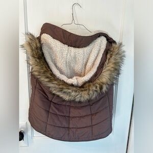 Size Medium Aeropostale vest
